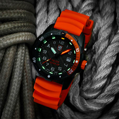 Luminox